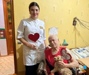 Специалисты кабинета медицинской профилактики провели вакцинацию маломобильных граждан