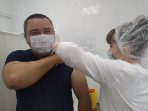 В Няганской городской поликлинике продолжает работу  «Горячая линия» по вопросам вакцинации против гриппа и прочих инфекционных заболеваний