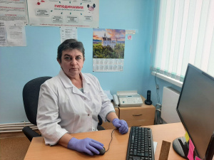 ПОСЛЕСЛОВИЕ К ПРАЗДНИКУ...  Вчера, 12 мая, медицинские сестры отмечали свой  праздник. По следам знаменательной даты расскажем о медицинских сестрах учреждения, которые остаются верными своему призванию много-много лет   БОЛЕЕ 30 ЛЕТ В ПРОФЕССИИ