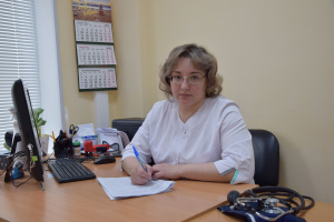 Врач по медицинской реабилитации приводит 6 доводов об ежедневной пользе скандинавской ходьбы 