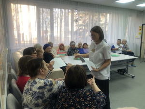  В Нягани медицинские работники и специалисты социальной сферы объединились во благо здоровья граждан преклонного возраста