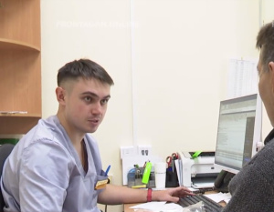 Врач с «большим» сердцем. Так характеризуют пациенты участкового терапевта Алексея Марцинкевич