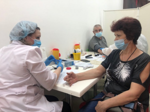 В Нягани открыт мобильный пункт иммунизации против COVID-19