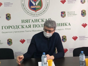 БУ «Няганская городская поликлиника» с рабочим визитом посетил директор Департамента здравоохранения ХМАО-Югры Алексей Добровольский
