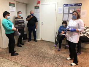 Пациенты БУ « Няганская городская поликлиника» уже сегодня получают советы о том, как не навредить своему здоровью в преддверии продолжительных праздничных каникул