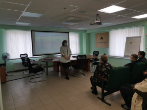 Специалисты БУ «Няганская городская поликлиника» ведут обширную просветительскую работу с населением по вопросам по вопросам вакцинации против коронавирусной инфекции и гриппа