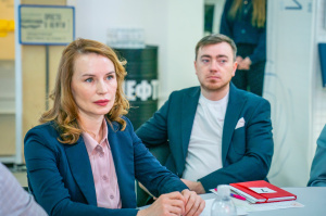 Федеральные эксперты помогают формировать новое поколение управленцев в системе здравоохранения Югры