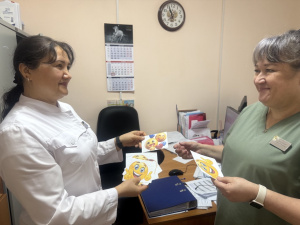 Подарили улыбку коллегам и пациентам