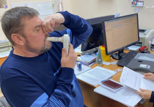 В Нягани медицинские работники вновь призвали жителей бросить курить