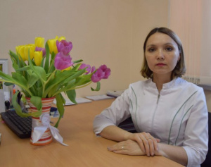Наталия Третьякова врач-онколог, заведующая Центром онкологической медицинской помощи БУ «Няганская городская поликлиника» ответила на вопросы жителей Югры в рамках проекта «Послушайте, доктор ХМАО»