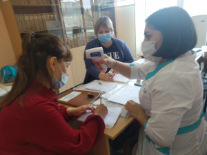 В БУ «Няганская городская поликлиника» продолжаются прививочные кампании против COVID-19 и сезонного гриппа