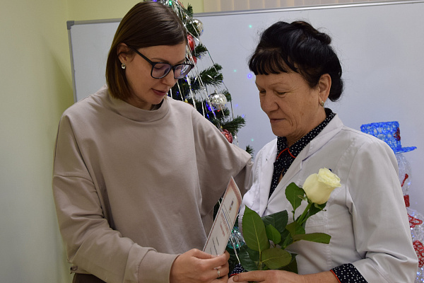 За неравнодушное и ответственное выполнение своих должностных обязанностей, преданность профессии и в связи с особой датой