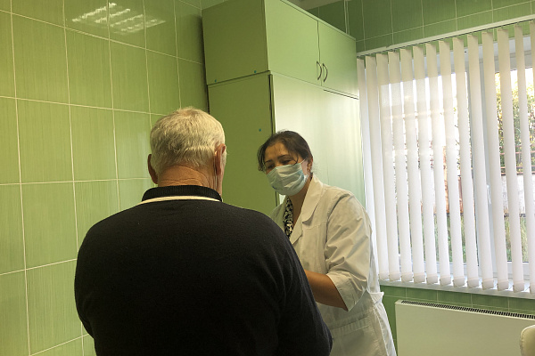 Четверть века медицинский психолог Оксана Бондарь помогает людям обретать счастье через преодоление душевных кризисов 